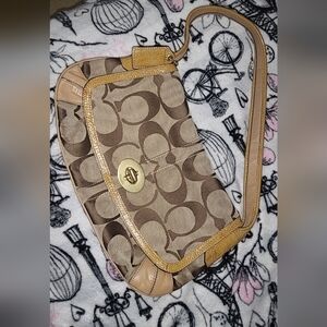 vintage Coach Khaki/Caramel Signature Jacquard Shoulder Bag